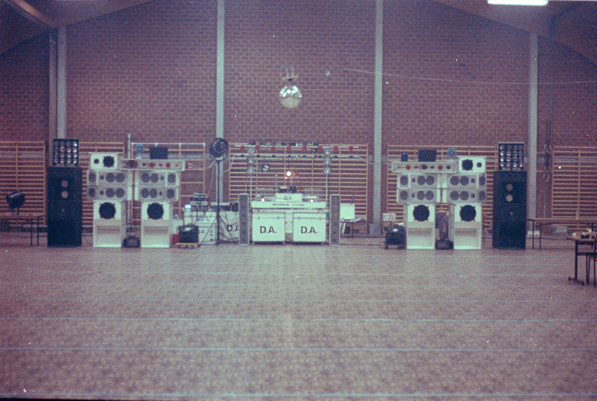 19930809-1717-009.jpg