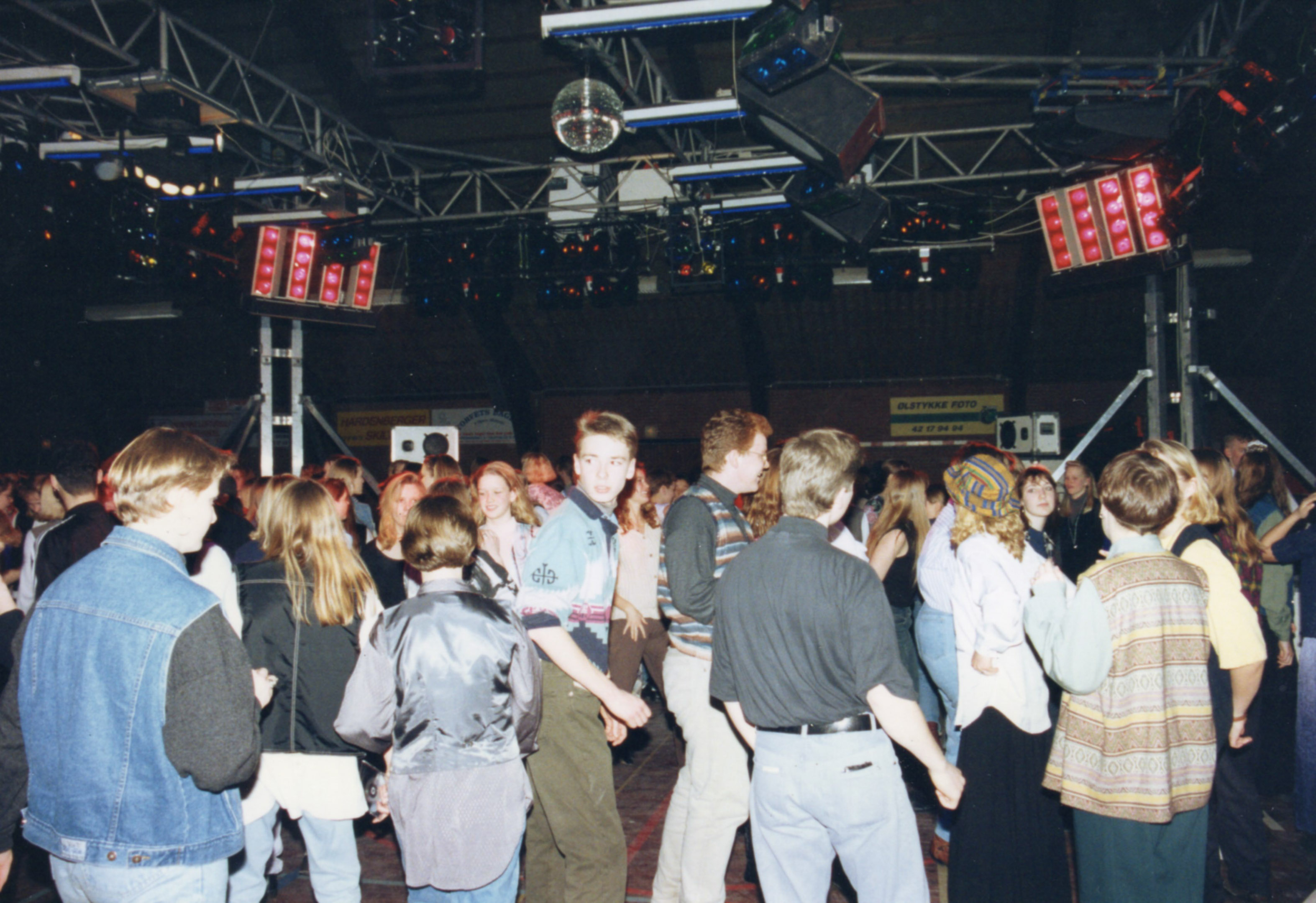 Fest-i-Hallen-25.-februar-1994-23.jpg